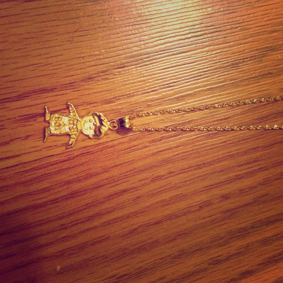 It's a boy gold necklace
