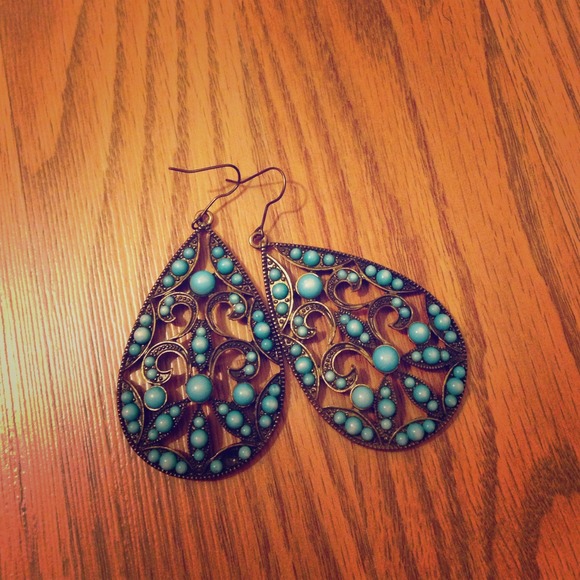 14k bracelet bundle with earrings