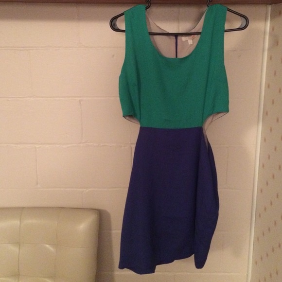Green and Blue Sleeveless Cocktail Dress - Picture 1 of 3