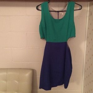 Green and Blue Sleeveless Cocktail Dress