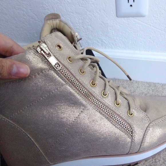 🔴SOLD🔴Amuse wedge sneakers - Picture 3 of 4