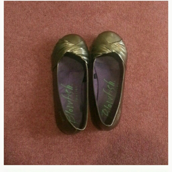 Metallic flats