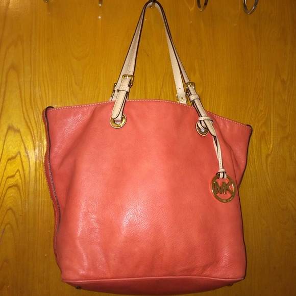 Mk purse/bag 👜 "Michael Kors