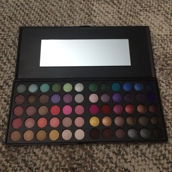 60 color eye shadow palette