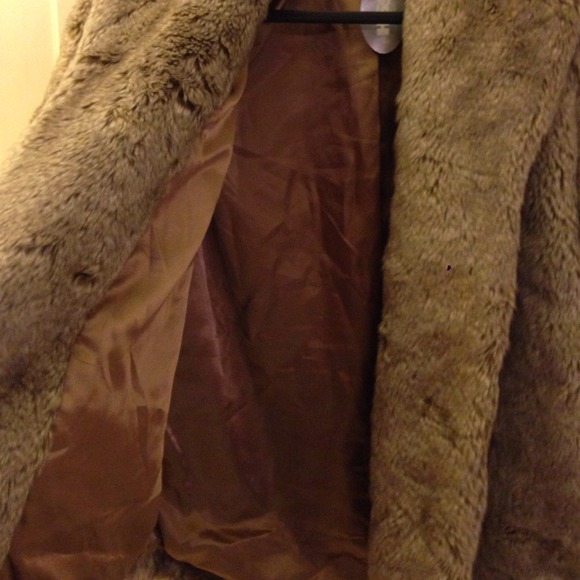 Faux Fur Jacket - Picture 2 of 3