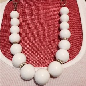 Gorgeous" White/Silver Guess" Necklace!