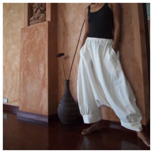 Pants - 💥💥HPWhite 100% Cotton Harem Pants💥💥