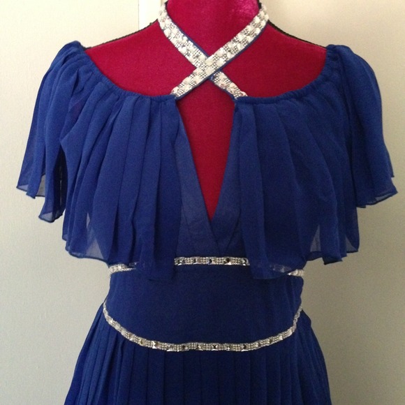 Operation Her Prom - Picture 2 of 4