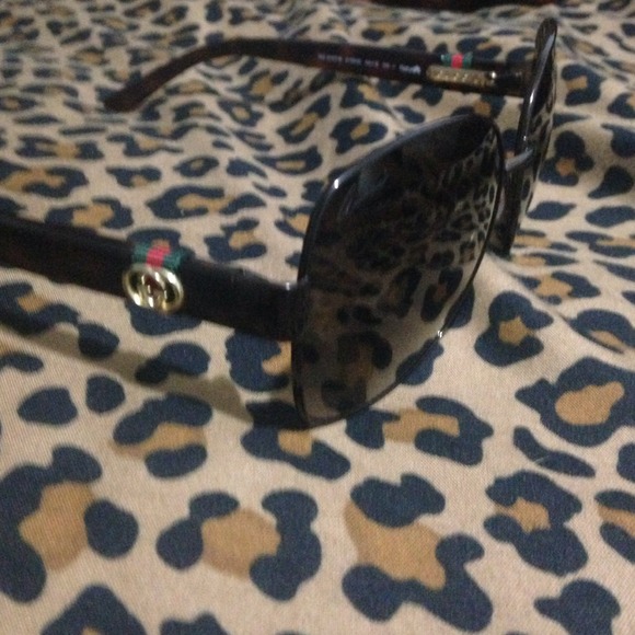 Gucci sunglasses main image 3