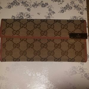 SOLD VIA EBAY Authentic Gucci wallet