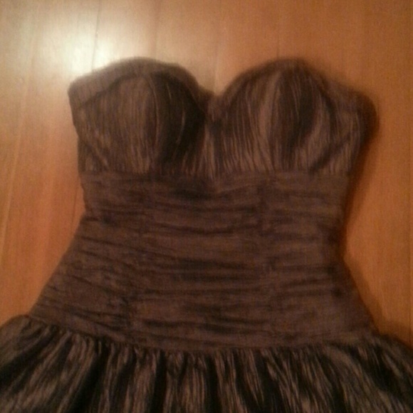 Strapless Prom or cocktail dress - Picture 2 of 3