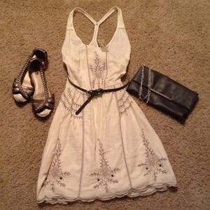 HOLD - @melissapassos - Cream holiday dress