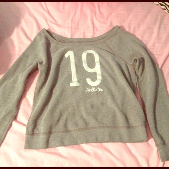 Hollister sweater - Picture 1 of 1