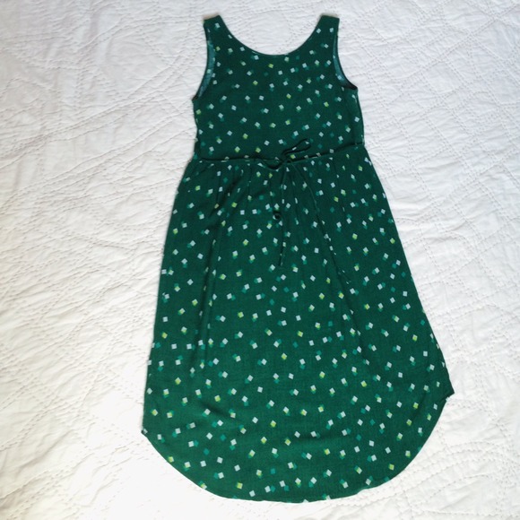 GIFTED | green hi-lo graphic dress with back tie - Picture 2 of 3