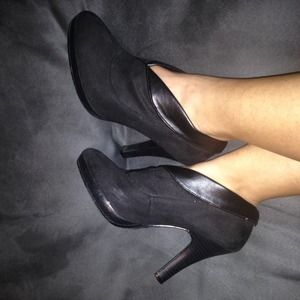 Black ankle booties