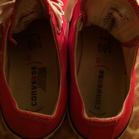 Red converse ❤️ - Picture 3 of 4