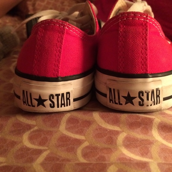 Red converse ❤️ - Picture 4 of 4