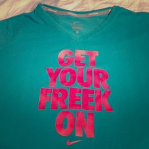 Moving sale!! Nike Shirt