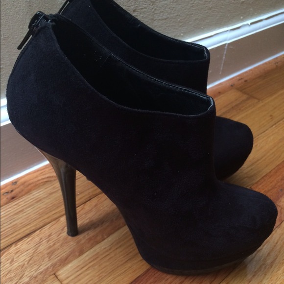 Black Booties *Like New* Suede Heels