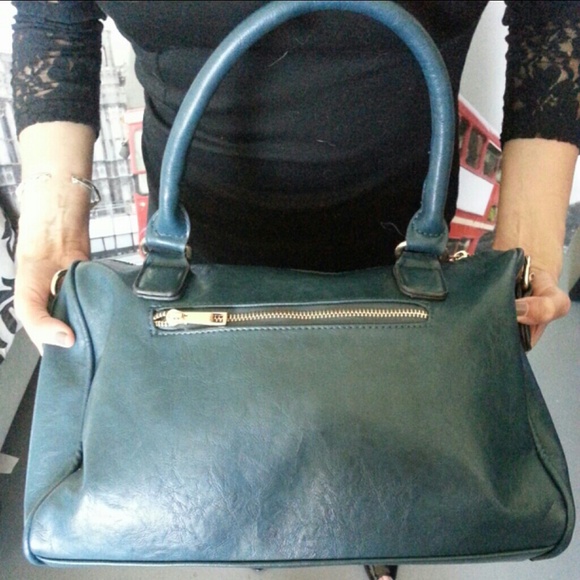 SOLD Quilted Crossbody - Picture 2 of 3