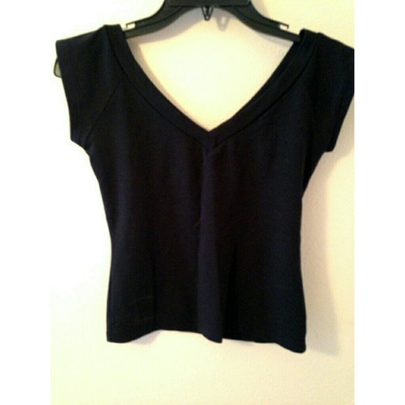 Tops - Cropped V-Neck (SOLD)