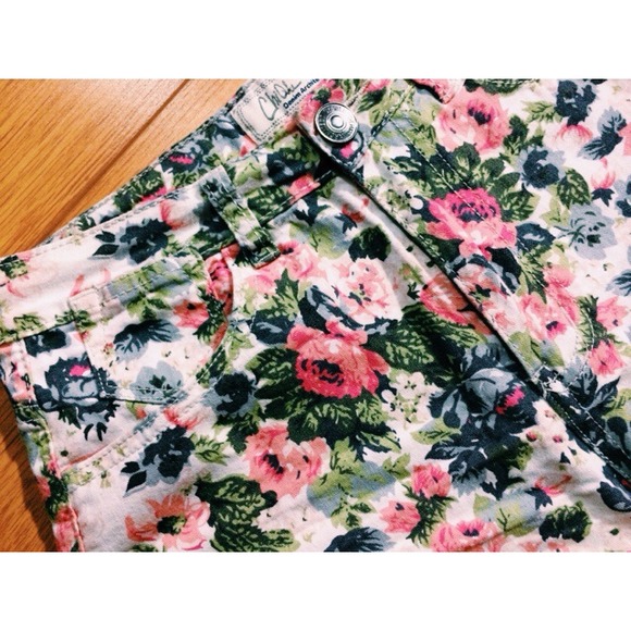 Floral Design Shorts