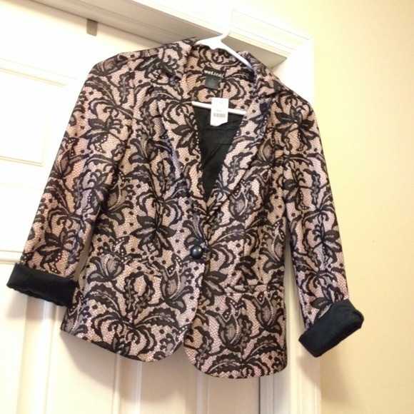 Wet Seal Pink and Black Lace Blazer - Picture 1 of 1