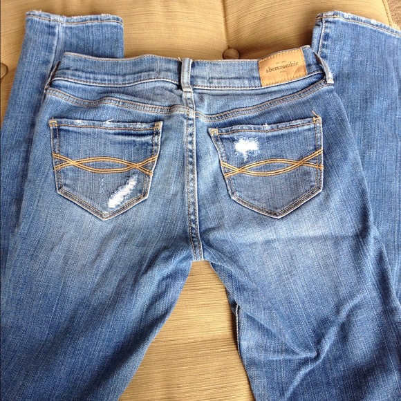 😃😃BUNDLE😃😃two pairs Abercrombie size 14 slim