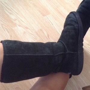 Tall black classic uggs!