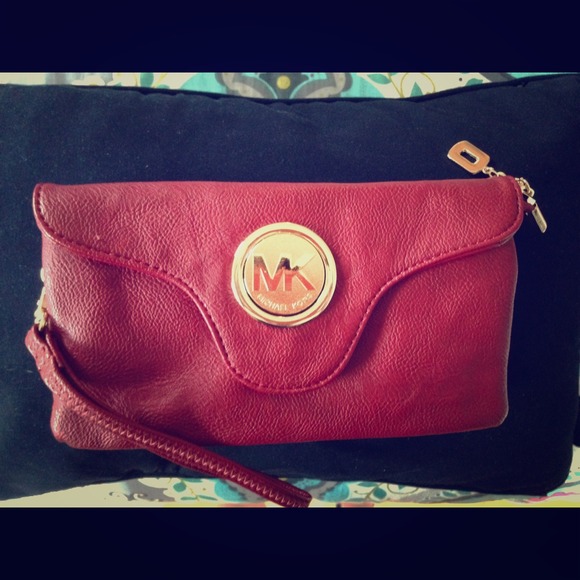 MK wristlet