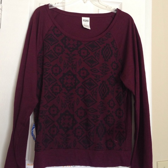 PINK Victoria Secret sweater shirt.