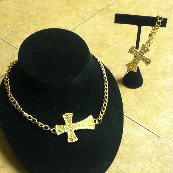 Necklace with bracelet