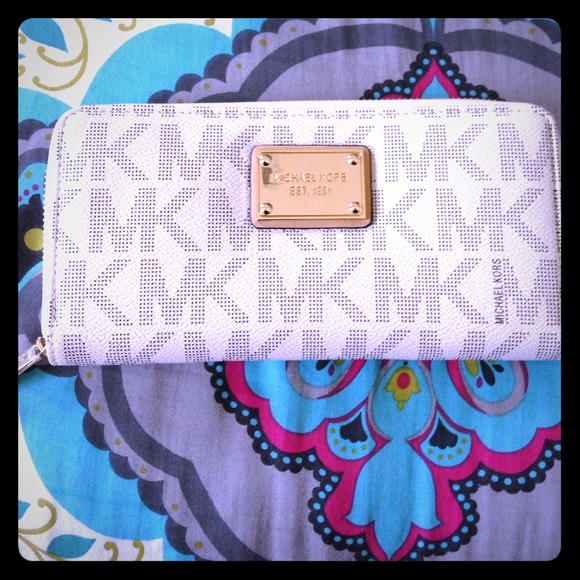 MK wallet