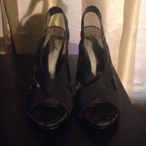 Black Carlos Santana Heels Size 8