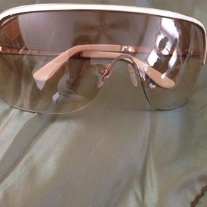 Authentic Tom Ford sunglasses,no scratches