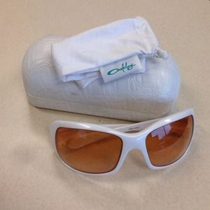 Authentic Oakley Ravishing white sunglasses