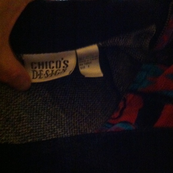 Colorful tribal/aztec long sleeves top - Picture 2 of 2