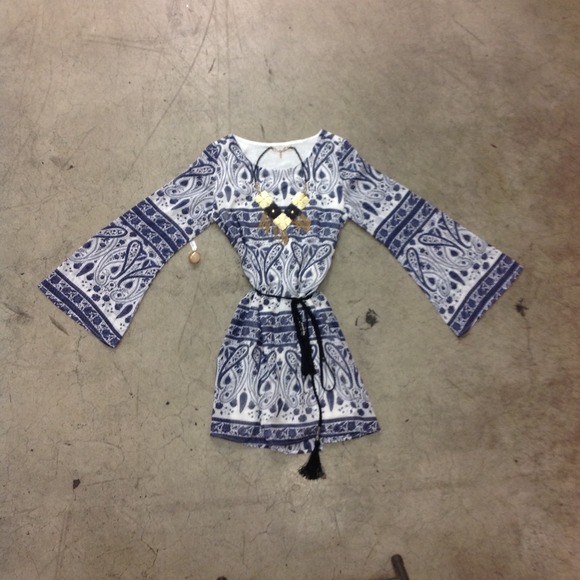 ‼️3 Piece bundles‼️Vintage inspired dress & more❗️