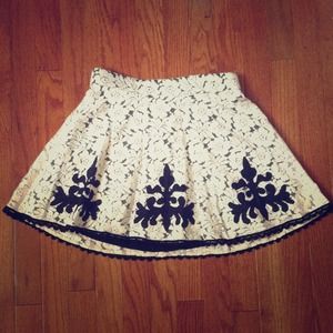 💋Jessica Simpson lace skirt💋