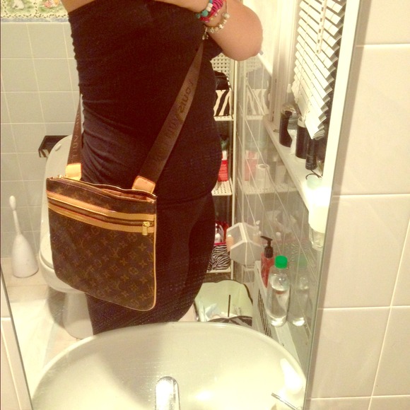 Additional pics of Louie cross body make an offer! - Picture 1 of 2