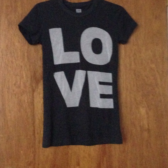 Love urban outfitters top size Small - Picture 1 of 4