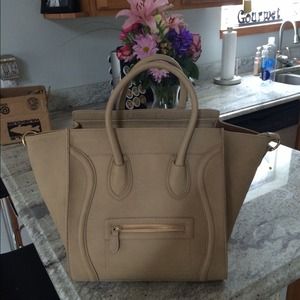 Nude tote 💙