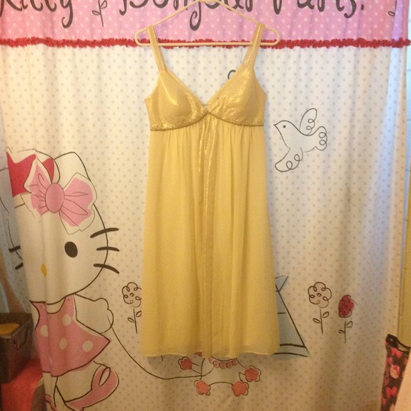 Traded❗️🎀Gorgeous Dress🎀 Extremely Elegant🎀 - Picture 4 of 4