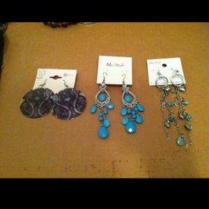 NEVER used earrings for sale.!!!