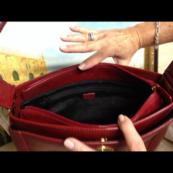 Maxx New York red purse - Picture 2 of 2