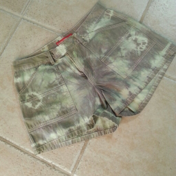 CAMO Shorts