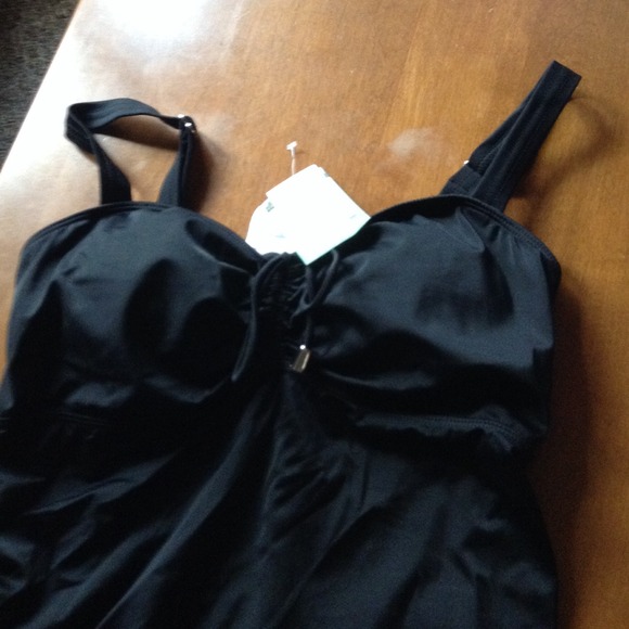 ****traded**** - Picture 2 of 3