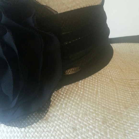 SOLD! Sun Hat Natural Sraw - Picture 2 of 3