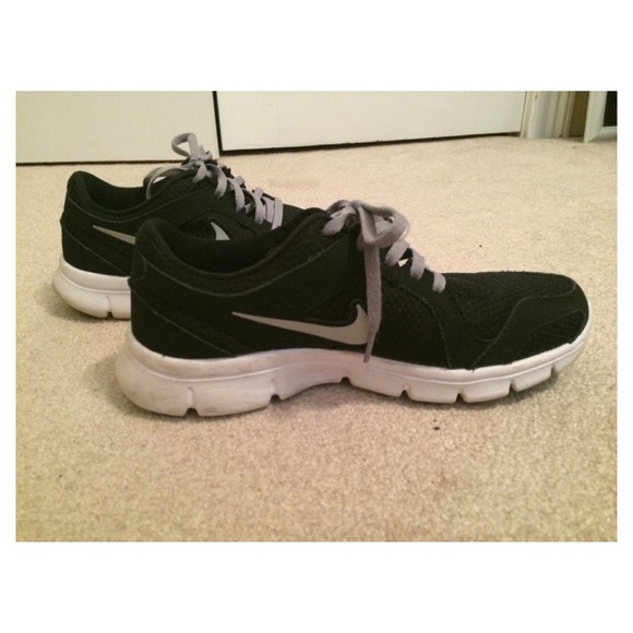 Nike Flex Experience Run 2