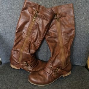 Riding boots